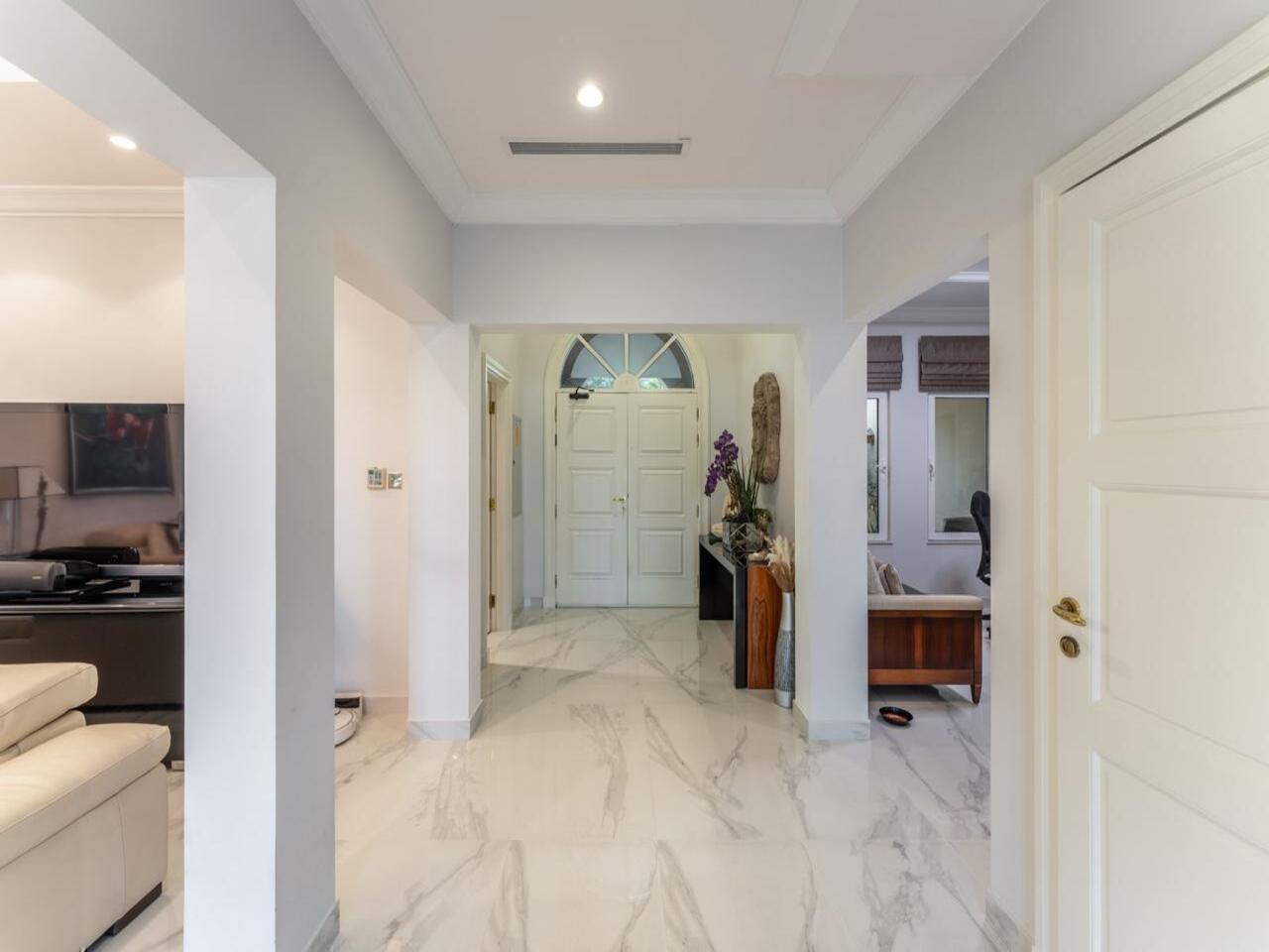 Canal Cove Villa